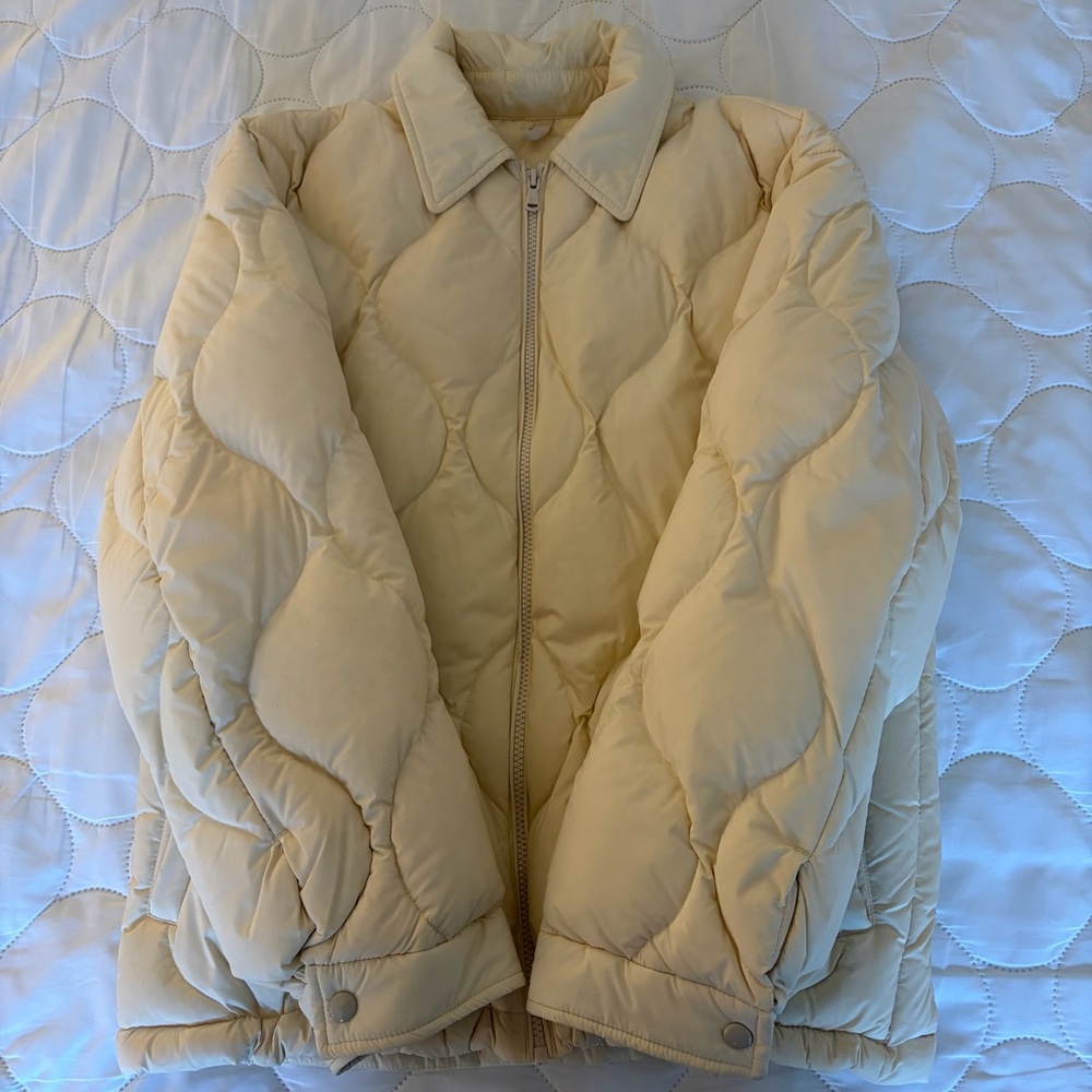 Aritzia Sunday Best Ivory Puffer Jacket